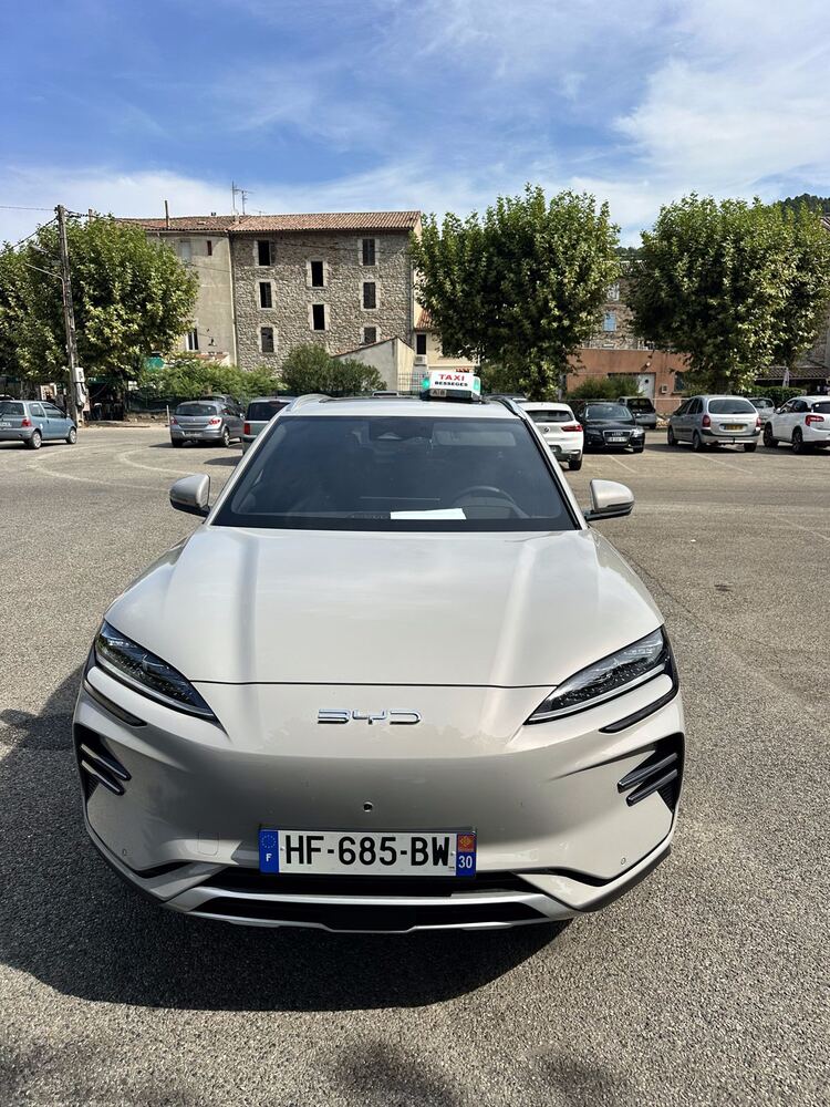 BYD Seal U, taxi SUV électrique Taxi Christophe dans le Gard